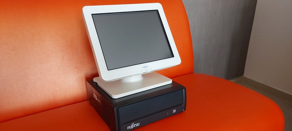 POS система Fujitsu (Тъч скрийн+компютър) за магазини и ресторанти