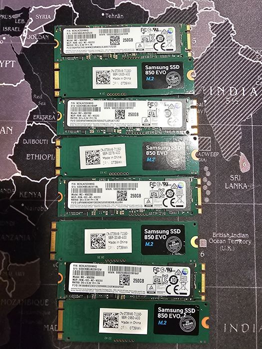 SSD NVME 250 GB, Ram DDR4 8GB,Procesor i5 9500 3.0GHz. Prețurile in descriere