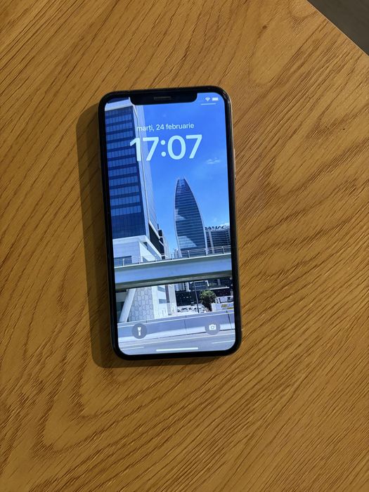 Iphone 10  functional