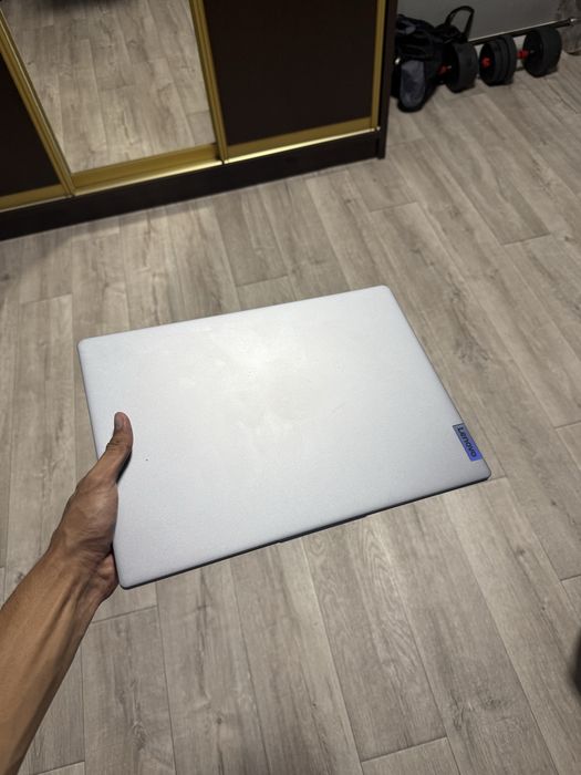 Продам Ноутбук lenovo