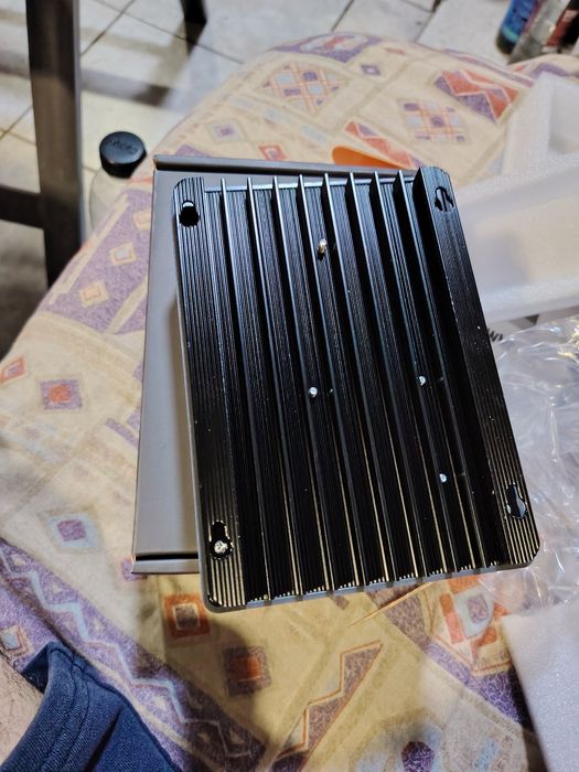 MPPT контролер за зареждане PowMr, 25A 12V/24V