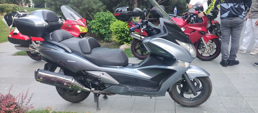 Honda silver wing 400