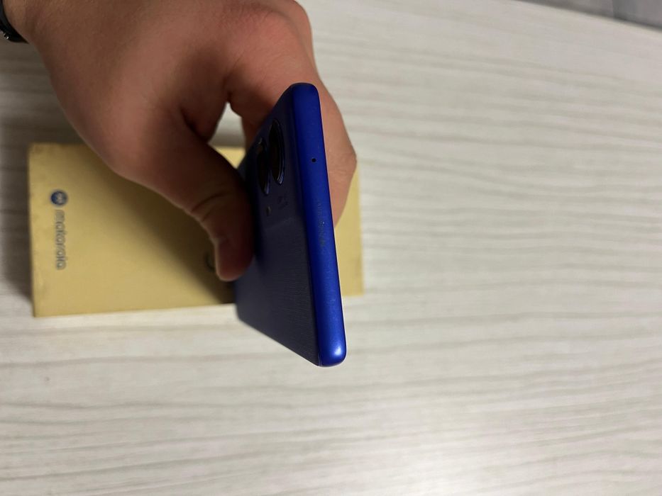 Motorola G85 5G 256gb 8gb RAM factura garanție