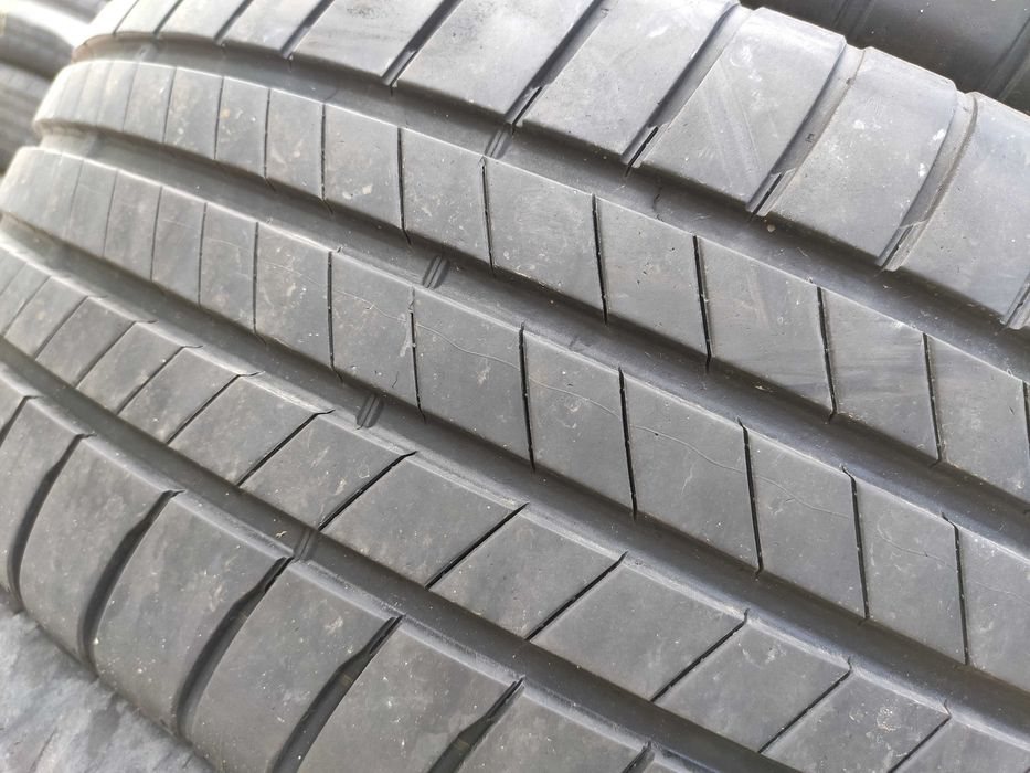 2бр Летни гуми 235 55 18 - Bridgestone -