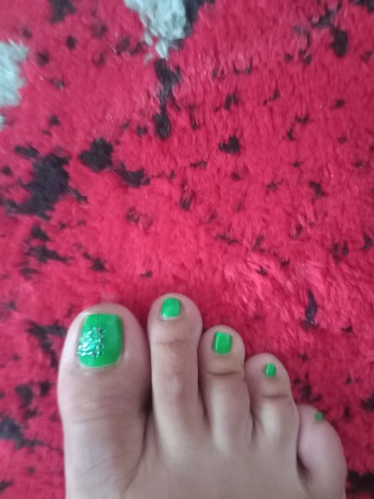 Aplic unghii cu gel mani pedi
