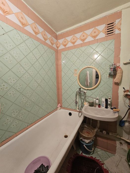 Продаётся 3/5/5 Буюк ипак йули метро