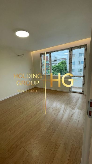 Продава се Четиристаен апартамент в Варна, Лятно кино Тракия - 100 кв.м за 2690 €/кв.м - Снимка #1