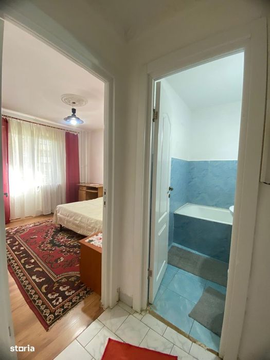 2 camere la parter, Narcisa Sf. Dumitru