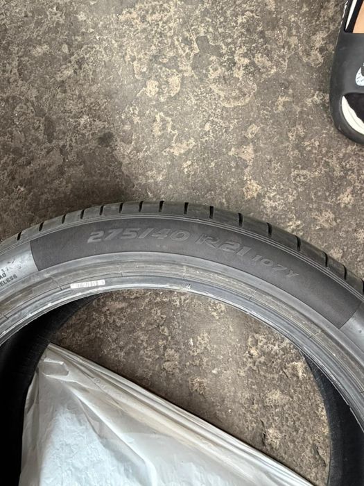 Продаю комплект оригинальной резины Pirelli
