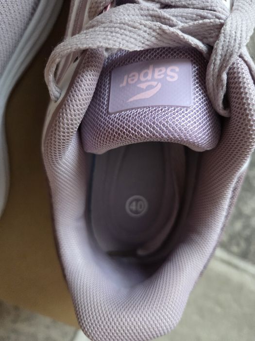 Adidași sport damă roz