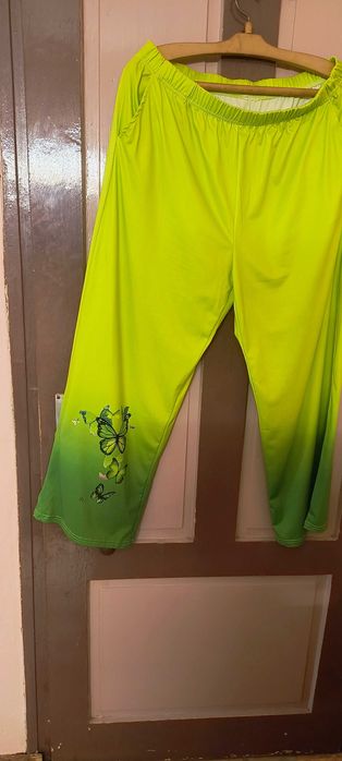 Дамски спортен екип