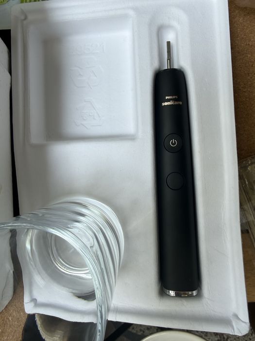 Philips Sonicare DiamondClean Smart 9400 – премиум електрическа четка за зъби,