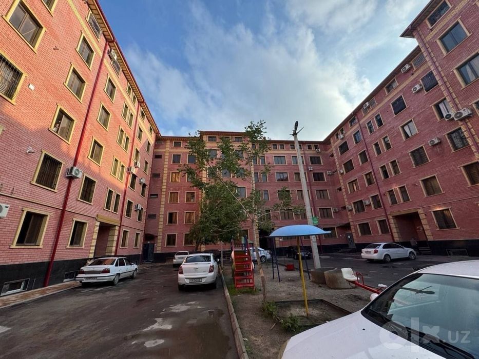Продается 2 ком. Квартира по ул. Шота Руставели площадью 70 кв.м.