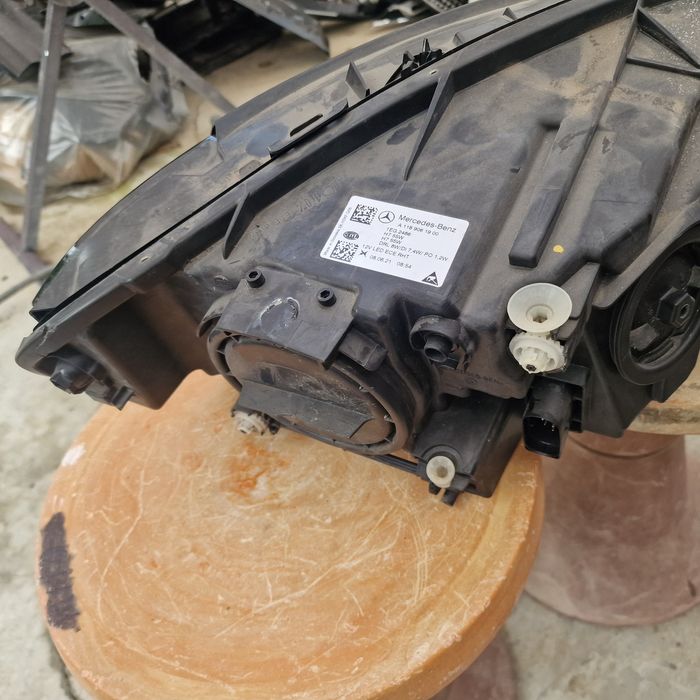 Mercedes Benz CLA W118  2021 ляв фар 2бр