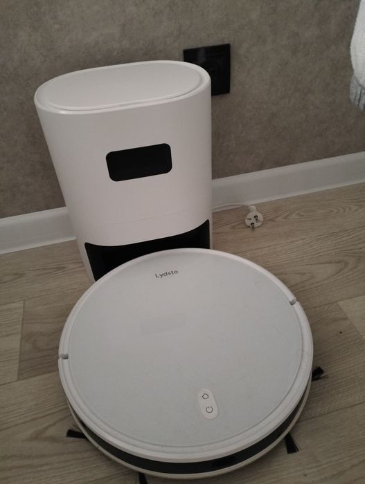 Робот пылесос lybstro