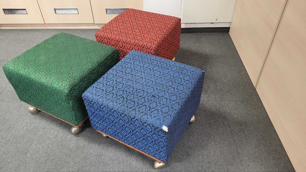 Табуретки на колела