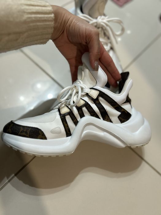 Adidasi Louis vuitton