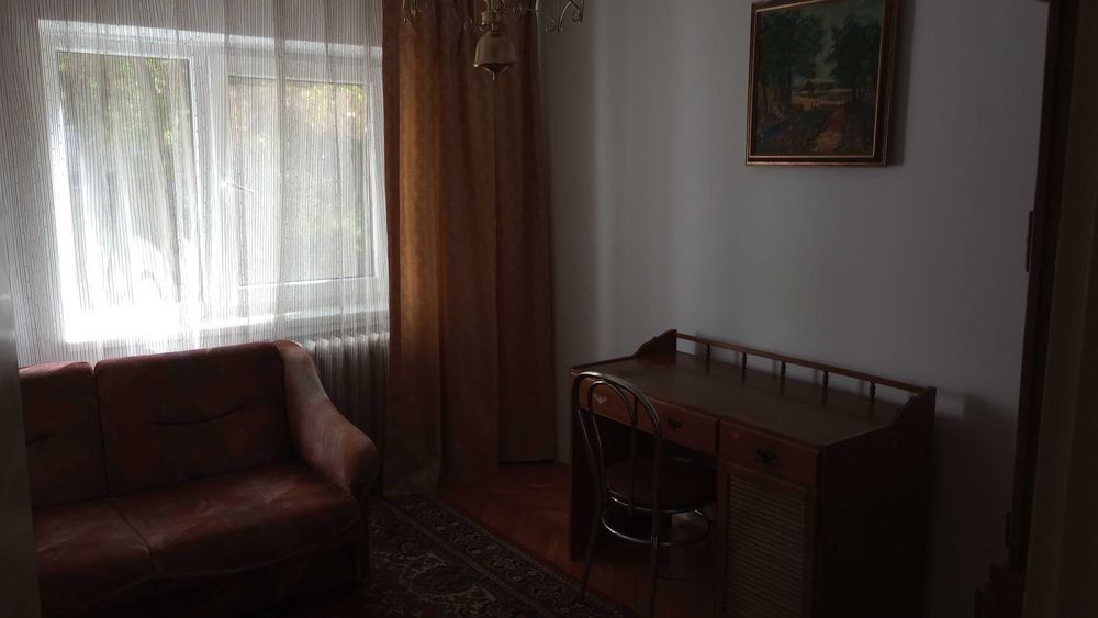 4 camere, etaj 1, 77 mp, zona centrala, Titulescu - ideal pentru familie sau investitie