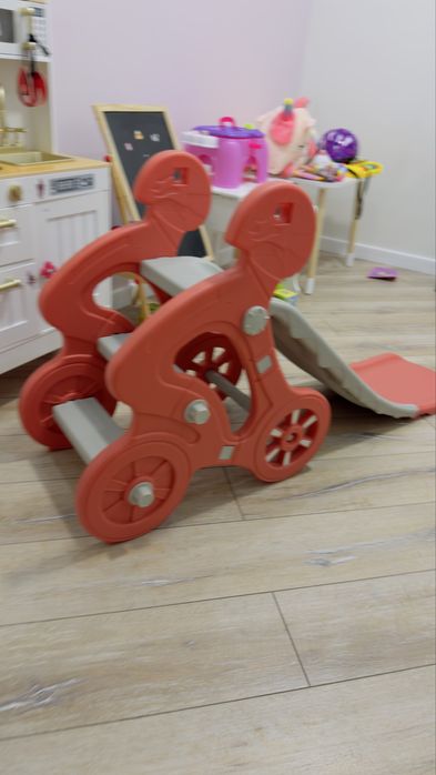 Детская горка (пластик)