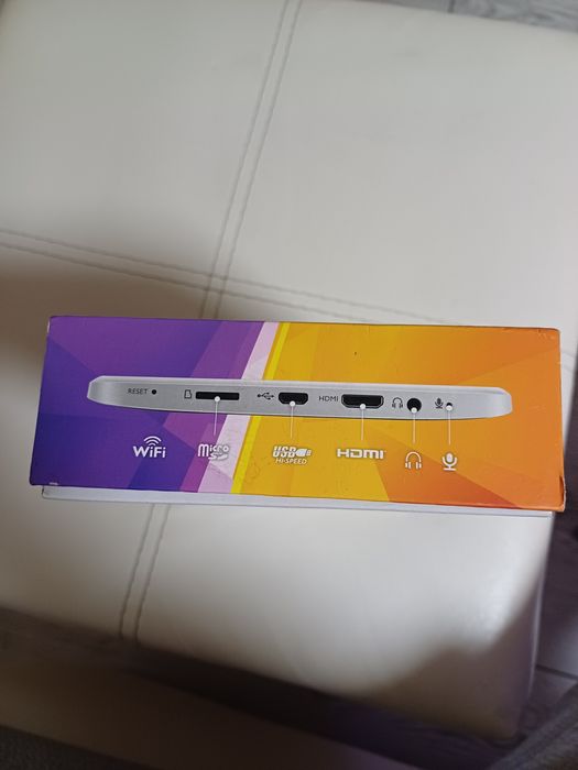 Таблет Philips 7 инча