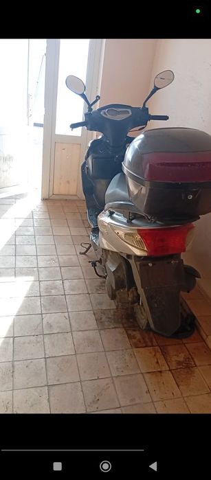 Qibray Benzinli skuter soltiladi sroshni