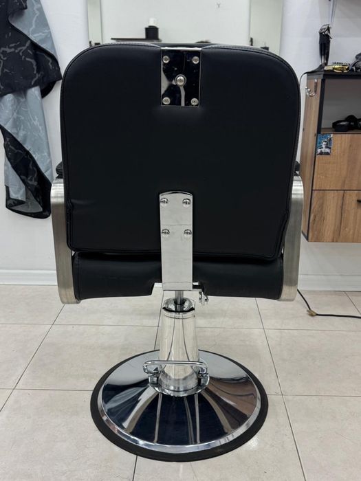 Кресло парихмакерская барберская