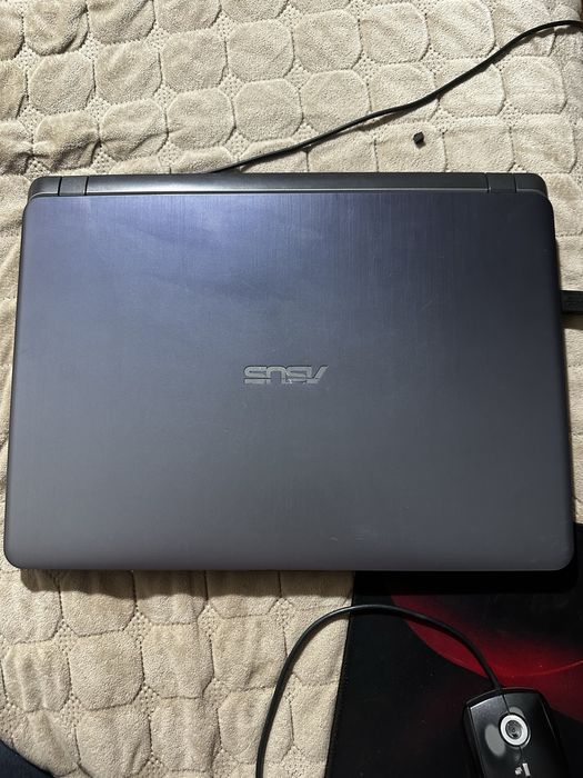 Ноутбук Asus intel pentium silver