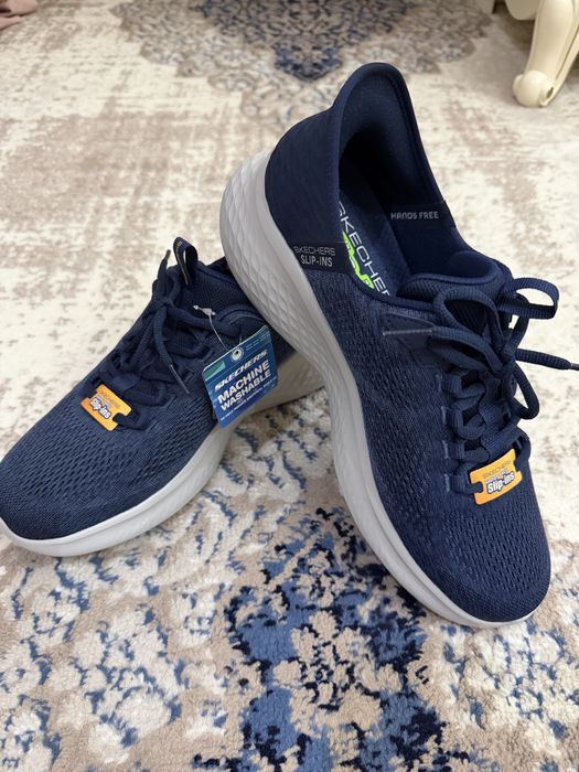 Скичерс красовки 42 размер