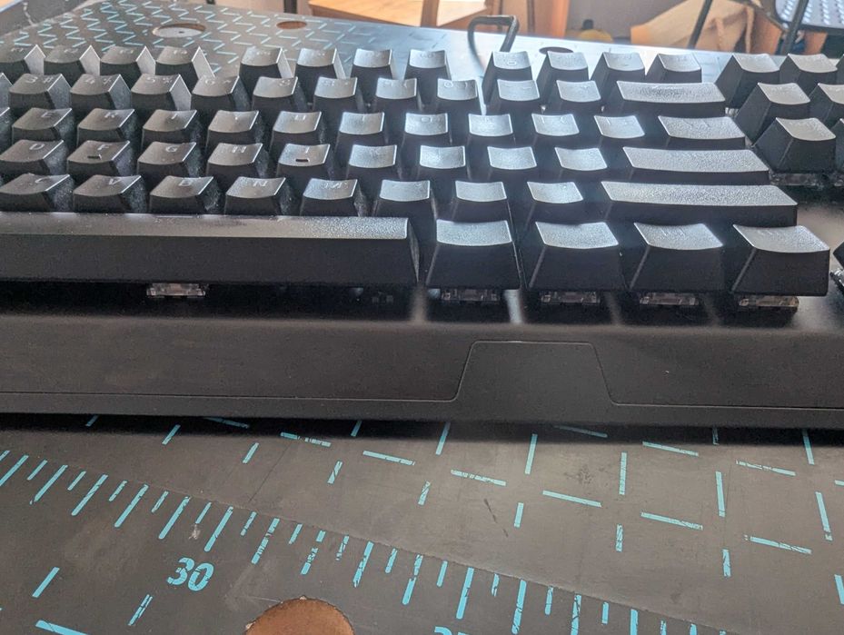 Razer BlackWidow V3 – RGB механична, Green switches + поставка за китки
