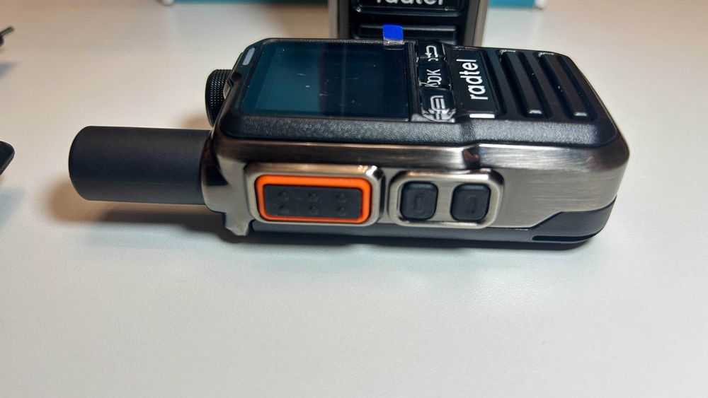 Радиостанции Radtel P8 -2бр. без лимит за обхвата.