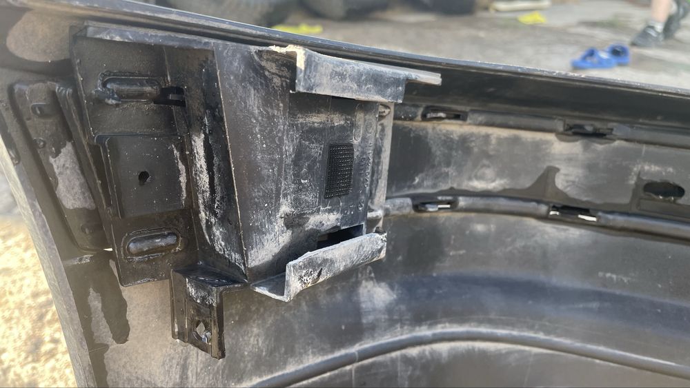 Бампер передний BMW E36 оригинал — не Китай