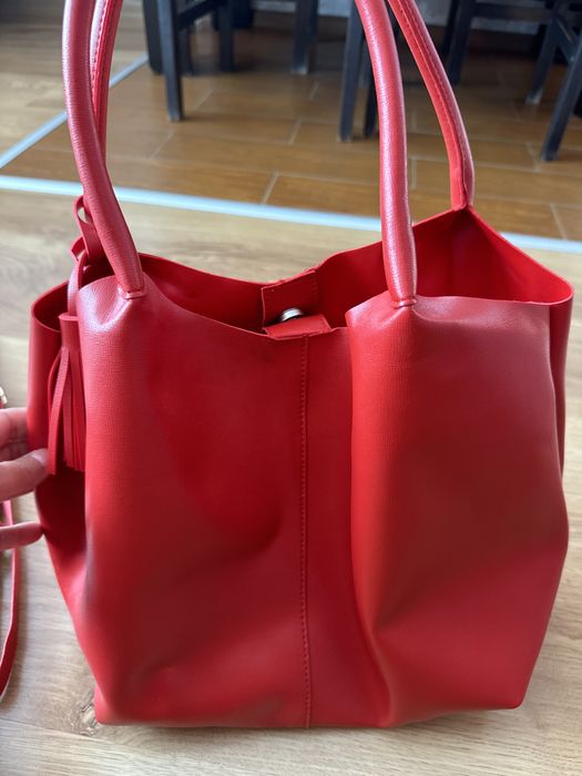 Червени чанти еко кожа