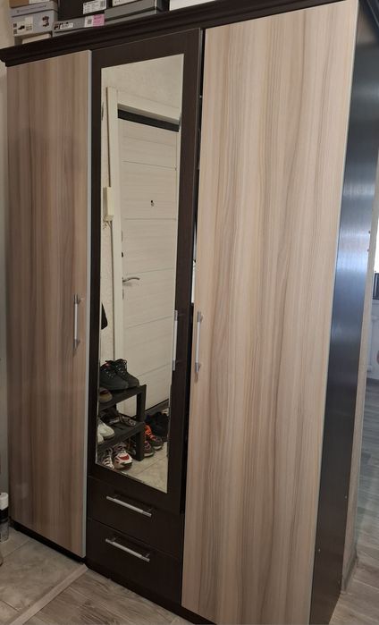 Шкаф для прихожей