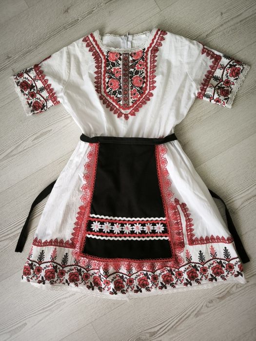 Детска народна носия за момиче