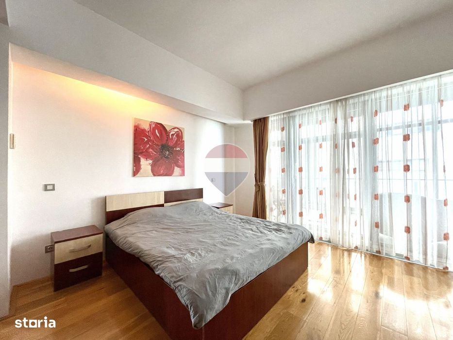 Apartament cu vedere la mare in Faleza Nord, loc de parcare