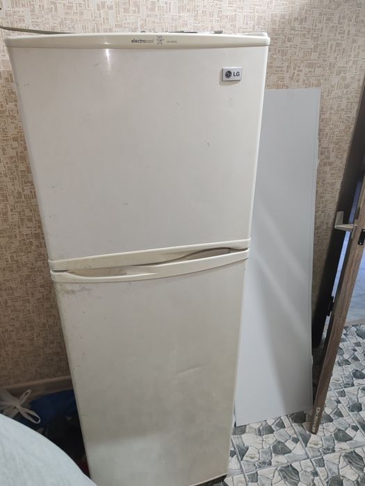 Продам холодильник