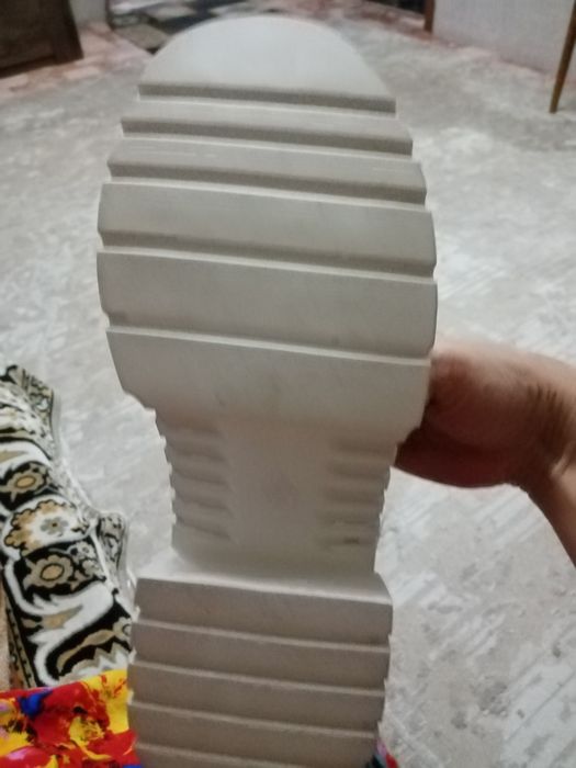 Продам летние ботинки