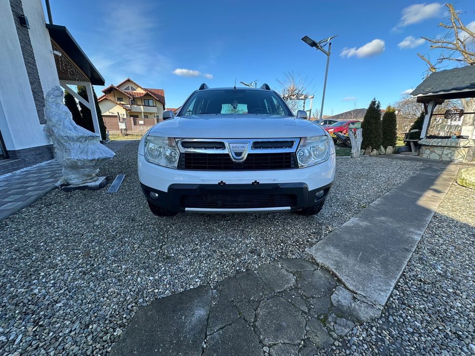 Dacia Duster 1,6  105 Cp Benzina 2011