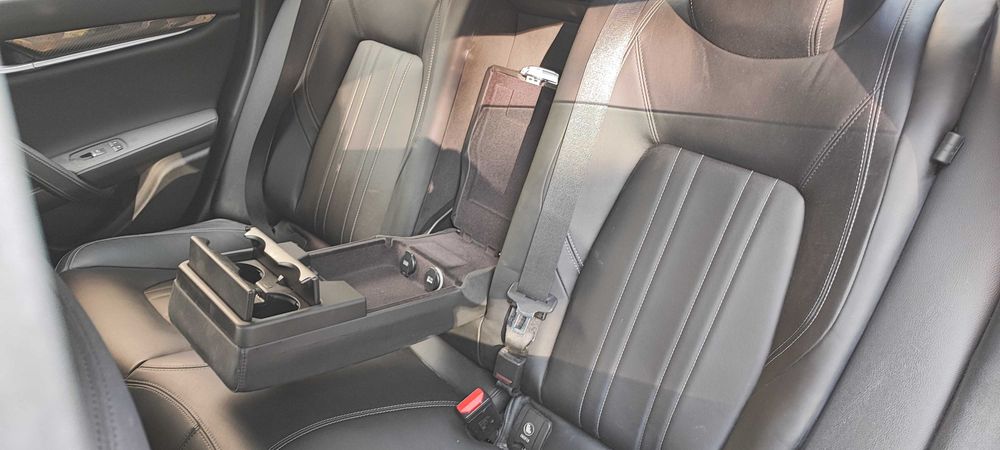 Мазерати Maserati Ghibli 3.0 S Q4 4x4 BI TURBO 410 кс 64000 км РЕАЛНИ