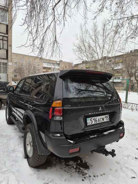 Мицубиси Монтеро спорт