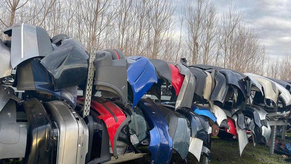 Vindem stoc marfa piese auto dezmembrari en gros pret 40.000 eur tva inclus