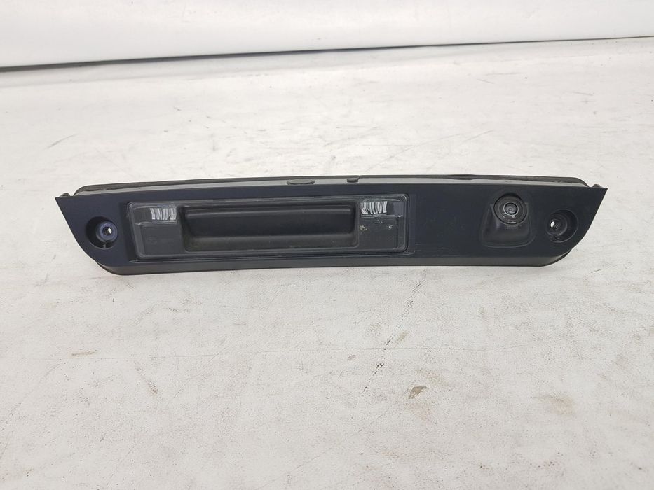 Buton deschidere haion lampa nr camera marsarier Volvo XC40 dupa 2017