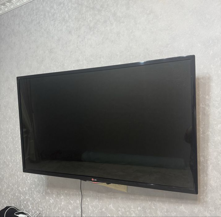 Телевизор LG продам