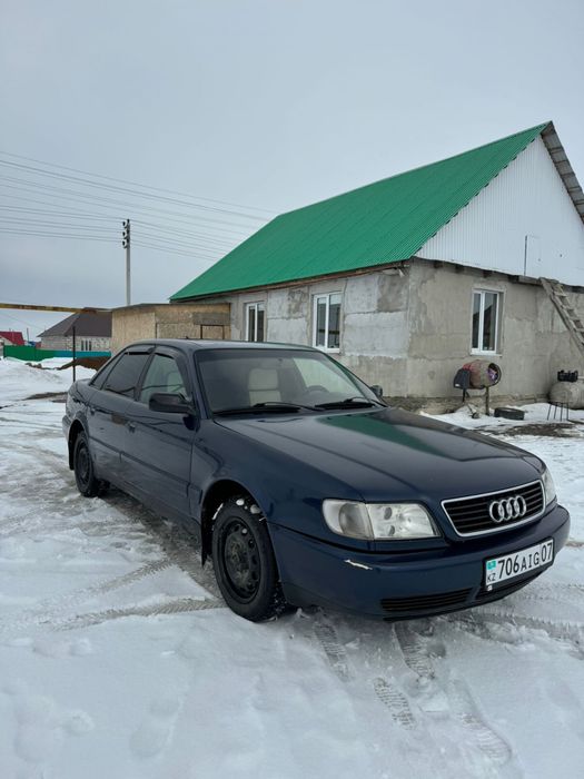На продаже Audi a6 c4