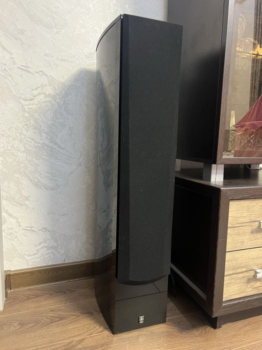Напольные колонки Yamaha ns555 в комплекте с ресивером Yamaha rx v557