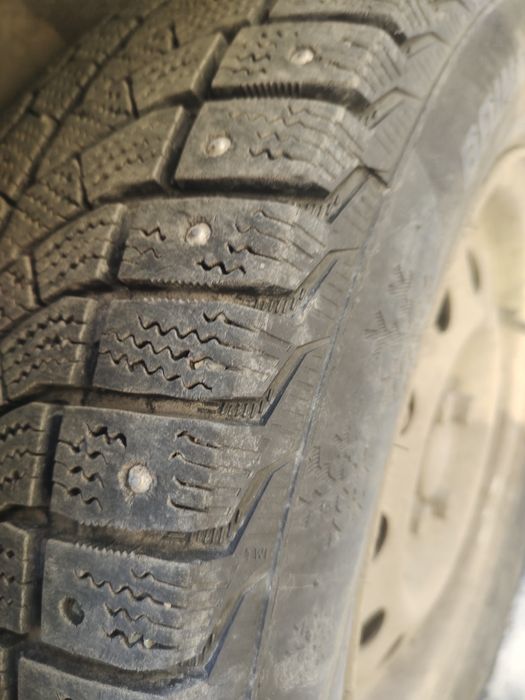 Зимние шины в комплекте