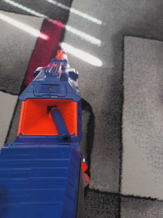 Nerf N-Strike Elite Infinus с технология Speed-Load и 30 Nerf Darts