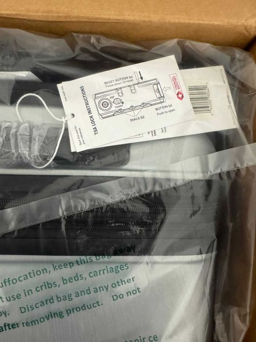 Комплект чемоданов, SAMSONITE, новый