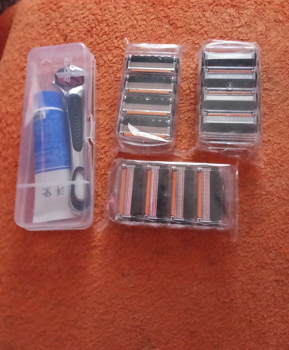 Продаю бритвенный станок