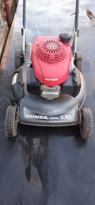 Mașină de tuns gazon / iarba  HONDA